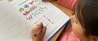 26-01 Projekt Lernbrücke: Für Kinder ohne Schulplatz